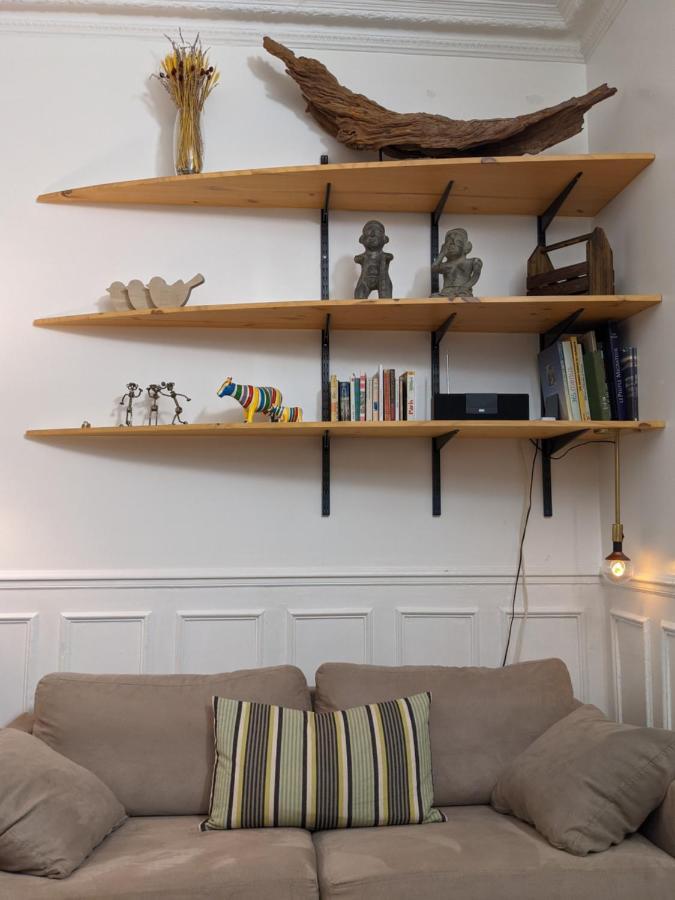 Private Acces To The All Flat. Charming Parisian. Buitenkant foto