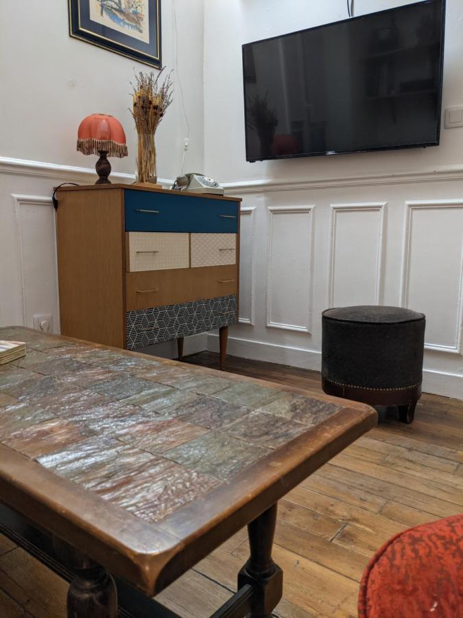 Private Acces To The All Flat. Charming Parisian. Buitenkant foto