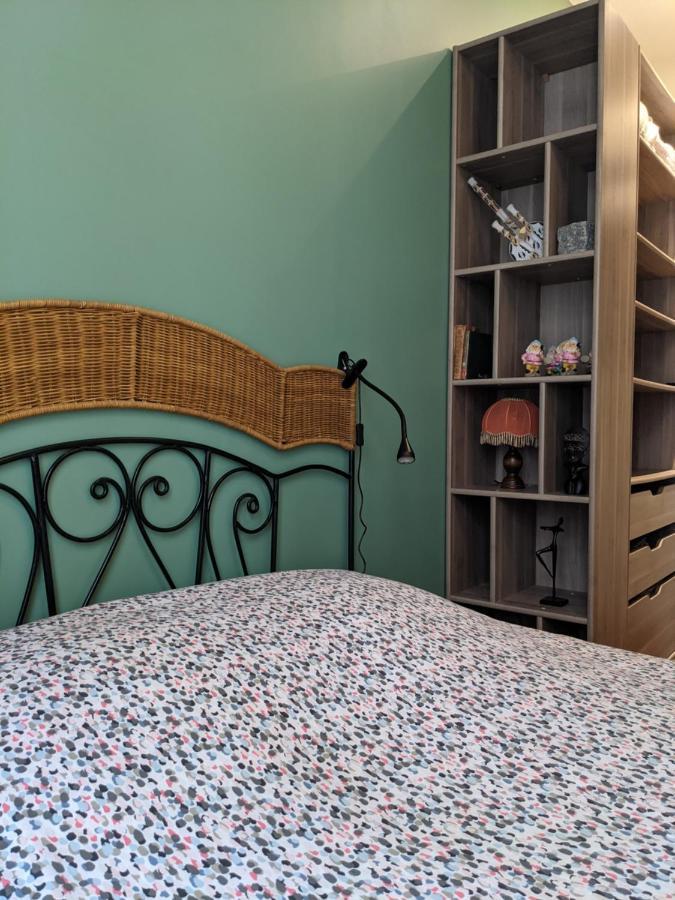Private Acces To The All Flat. Charming Parisian. Buitenkant foto
