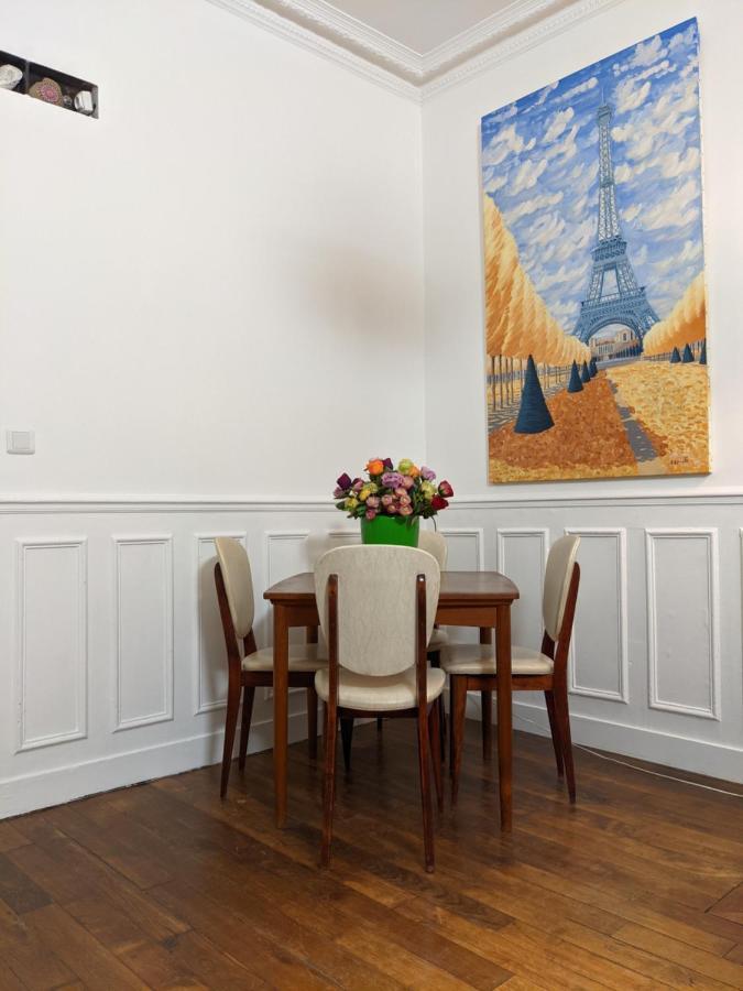 Private Acces To The All Flat. Charming Parisian. Buitenkant foto